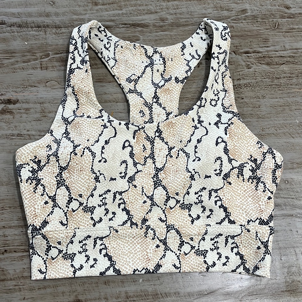 Sports bra